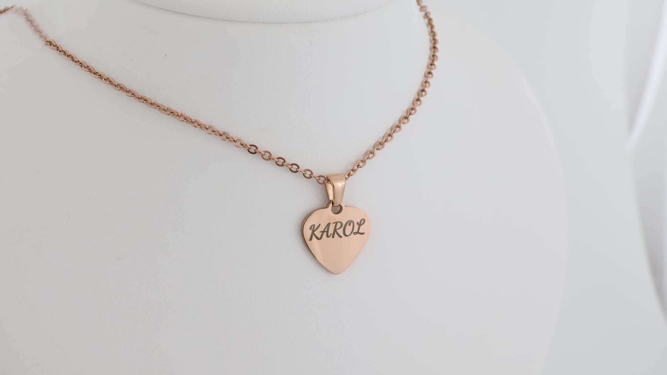 Heart pendant with necklace : Stainless steel heart pendant necklace