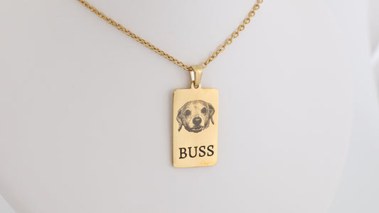 Rectangle pendant with necklace