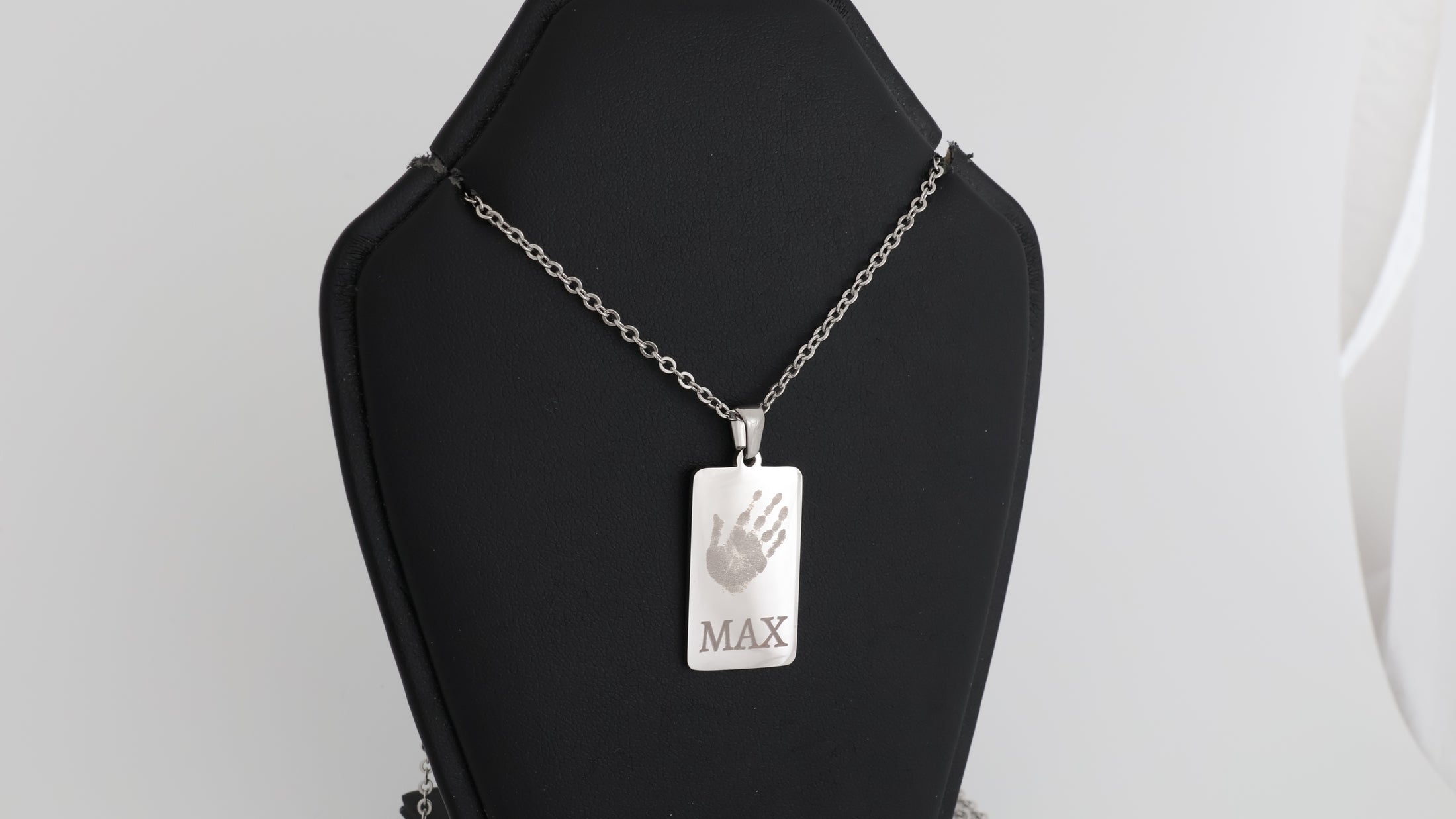 Stainless steel rectangle pendant with necklace