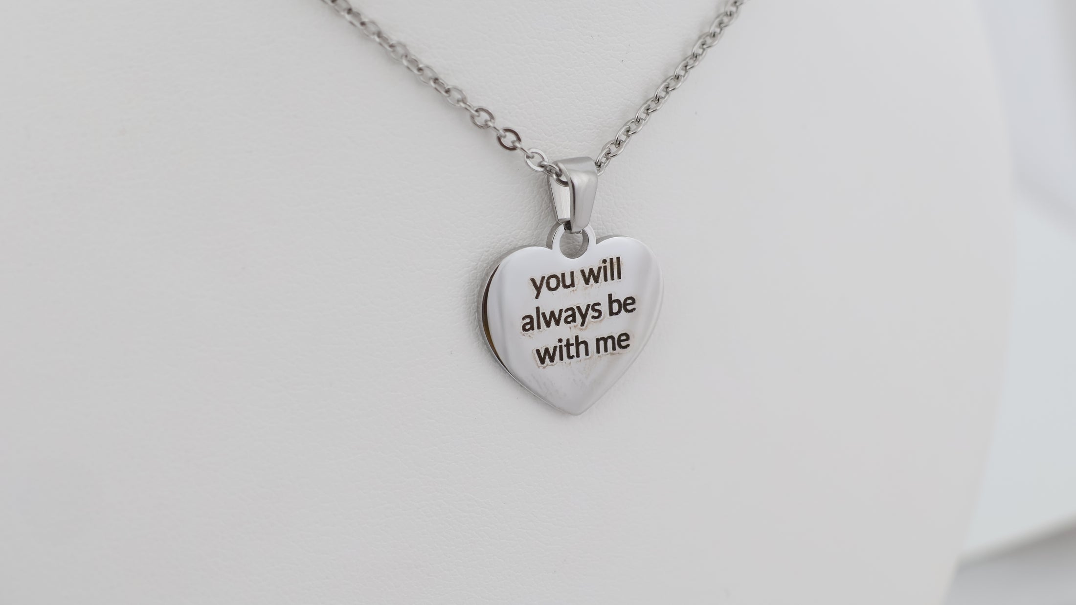 Heart pendant with necklace : Stainless steel heart pendant necklace
