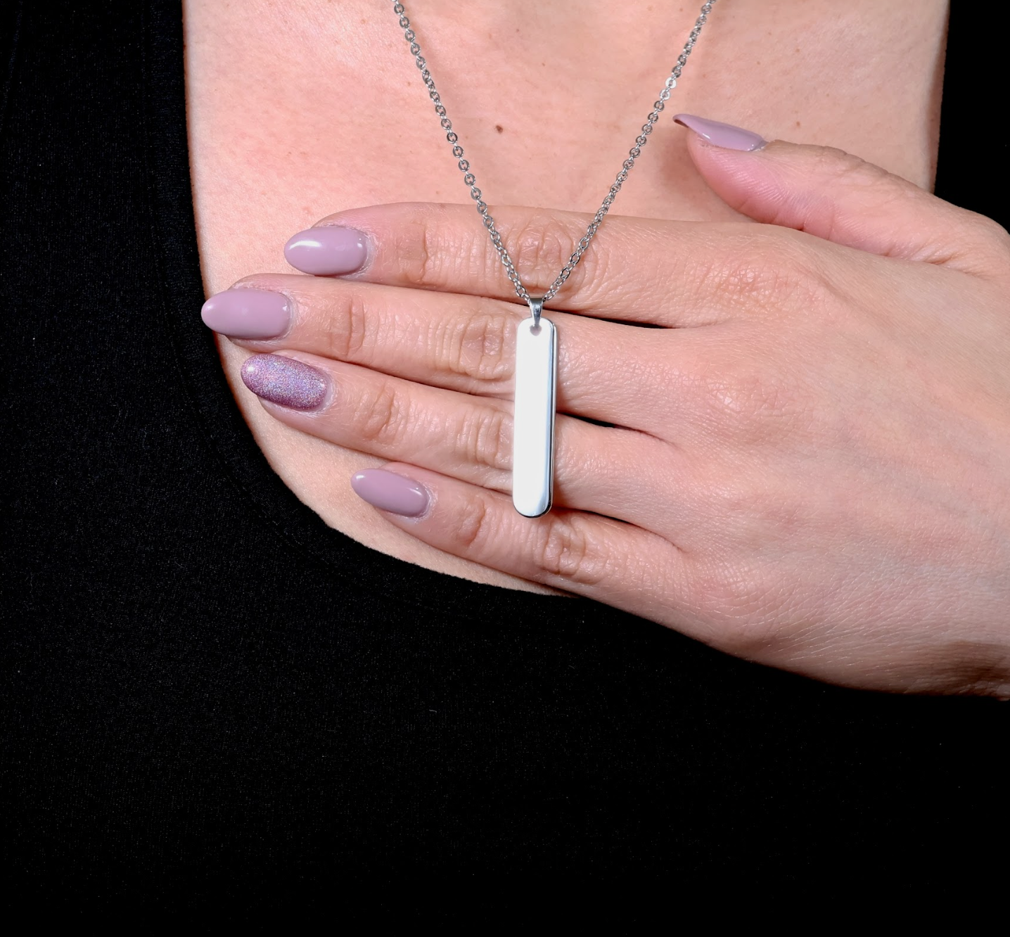 Up and down bar pendant with necklace